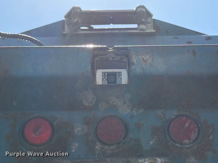 image for item FK3852 2010 International 7600 refuse truck