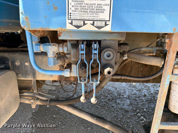 image for item FK3852 2010 International 7600 refuse truck