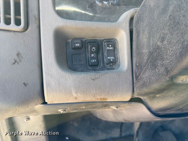 image for item FK3852 2010 International 7600 refuse truck