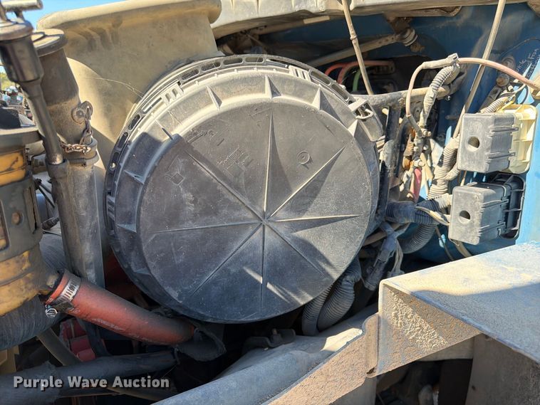 image for item FK3852 2010 International 7600 refuse truck