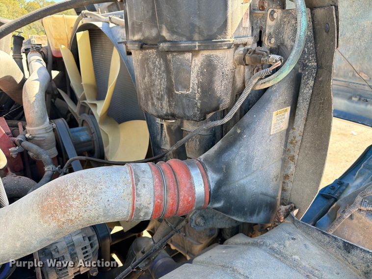 image for item FK3852 2010 International 7600 refuse truck