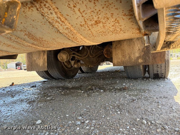 image for item FK3852 2010 International 7600 refuse truck