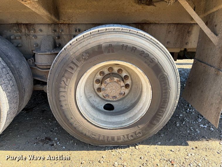 image for item FK3852 2010 International 7600 refuse truck