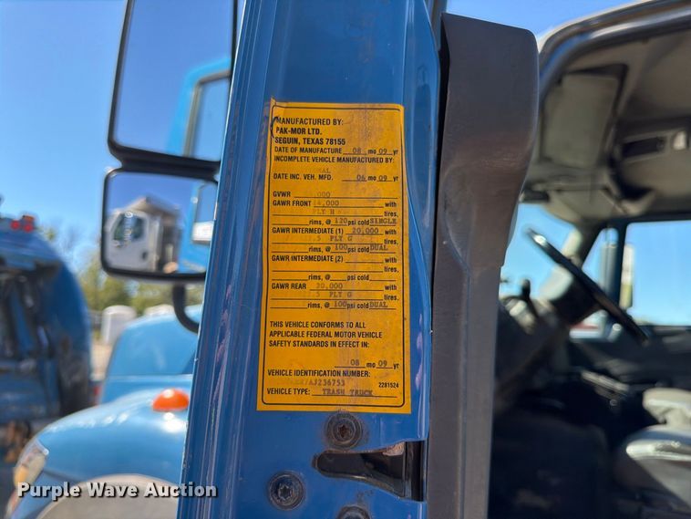 image for item FK3852 2010 International 7600 refuse truck
