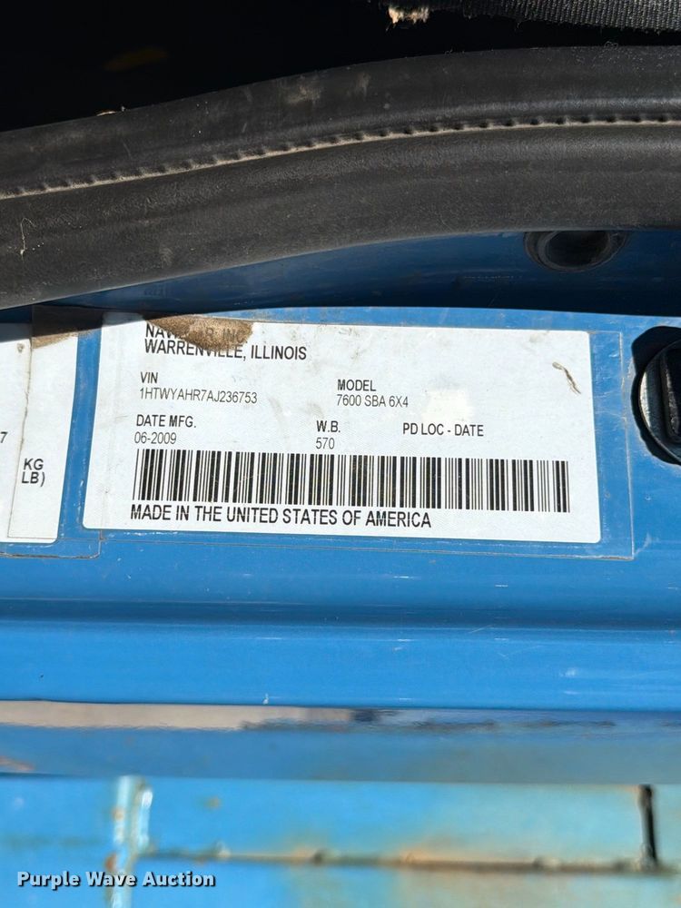 image for item FK3852 2010 International 7600 refuse truck
