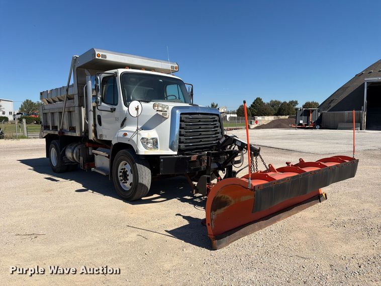 image for item FK3853 2015 Freightliner 108SD dump truck