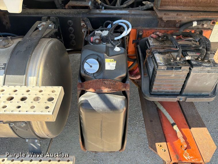 image for item FK3853 2015 Freightliner 108SD dump truck
