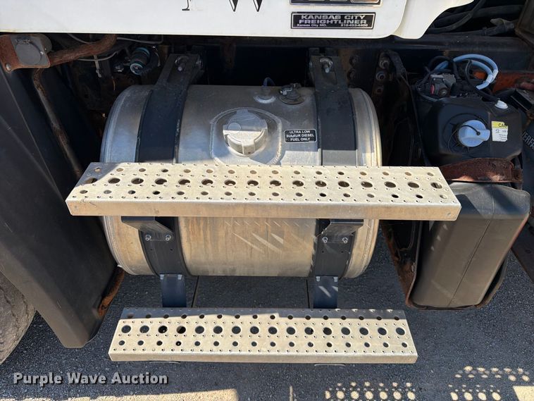 image for item FK3853 2015 Freightliner 108SD dump truck