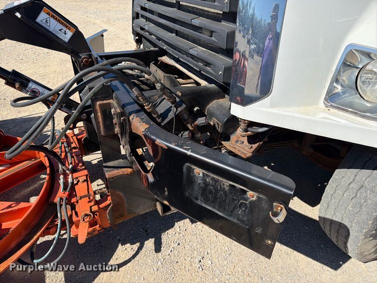 image for item FK3853 2015 Freightliner 108SD dump truck