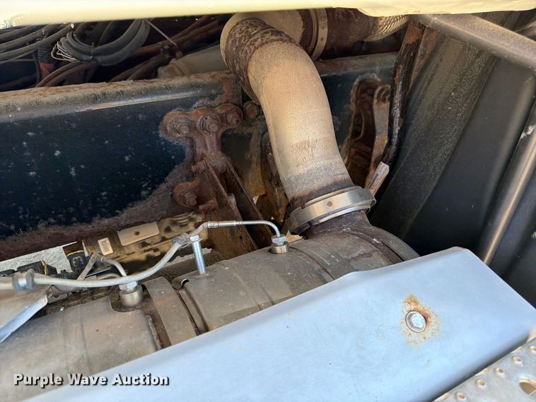 image for item FK3853 2015 Freightliner 108SD dump truck