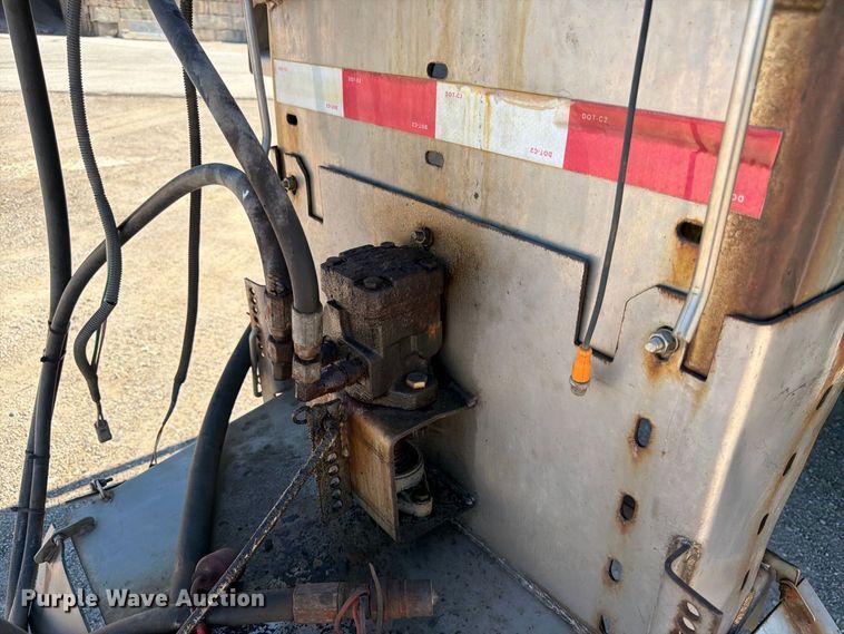 image for item FK3853 2015 Freightliner 108SD dump truck