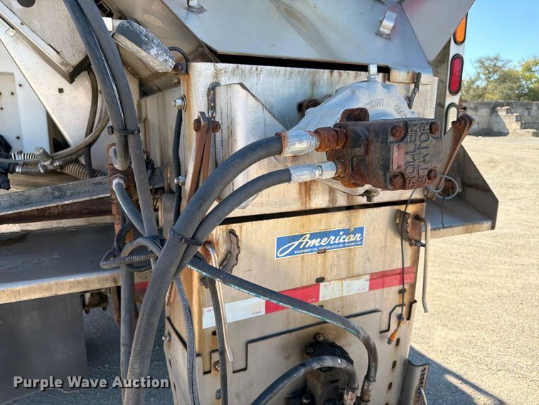 image for item FK3853 2015 Freightliner 108SD dump truck
