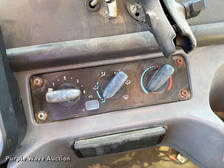 image for item FK3853 2015 Freightliner 108SD dump truck