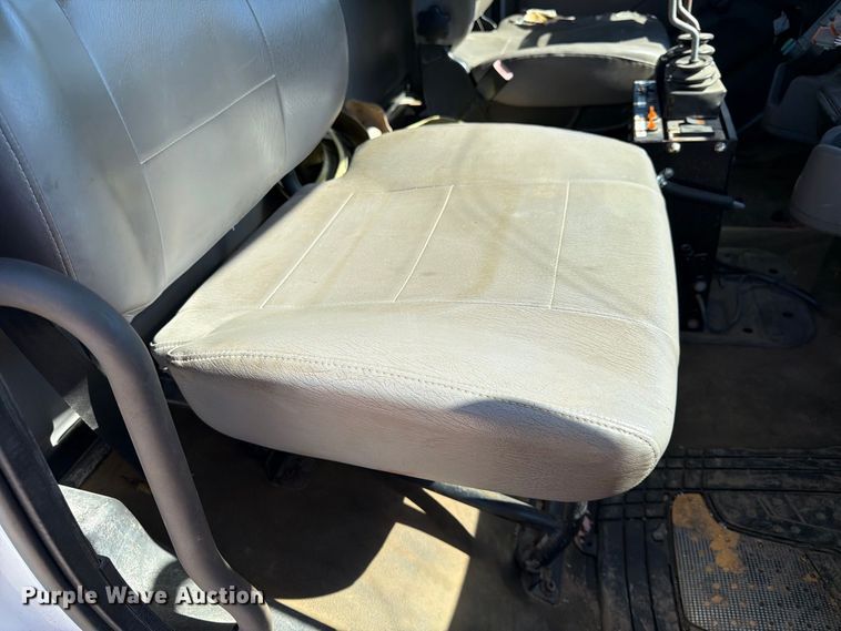 image for item FK3853 2015 Freightliner 108SD dump truck