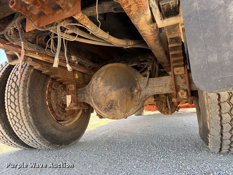 image for item FK3853 2015 Freightliner 108SD dump truck