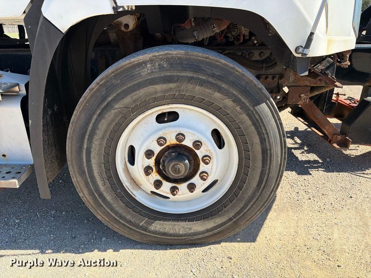image for item FK3853 2015 Freightliner 108SD dump truck