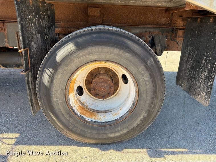 image for item FK3853 2015 Freightliner 108SD dump truck
