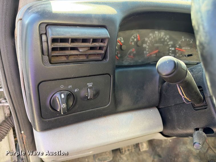 image for item FK3854 2004 Ford F750 oil distributor truck