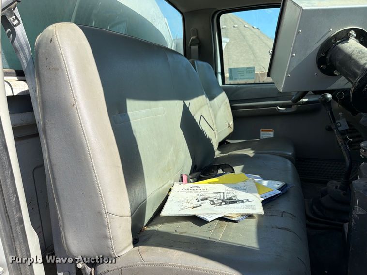 image for item FK3854 2004 Ford F750 oil distributor truck