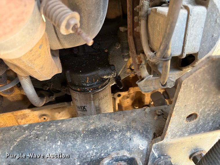 image for item FK3854 2004 Ford F750 oil distributor truck