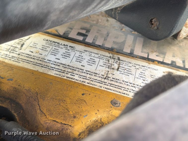 image for item FK3854 2004 Ford F750 oil distributor truck