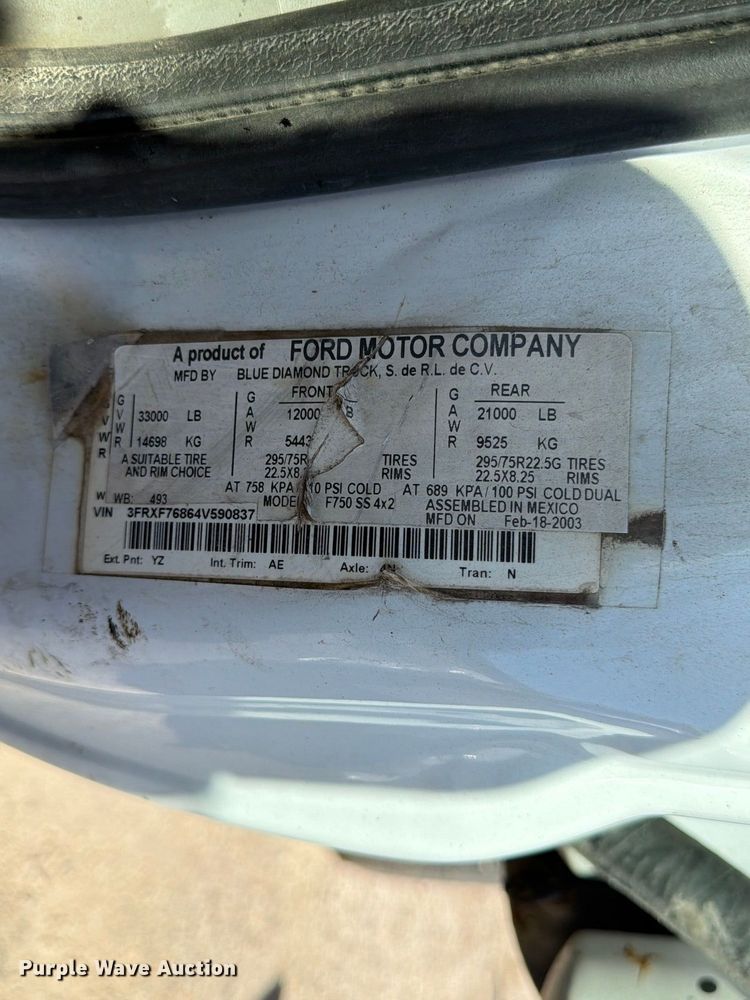image for item FK3854 2004 Ford F750 oil distributor truck