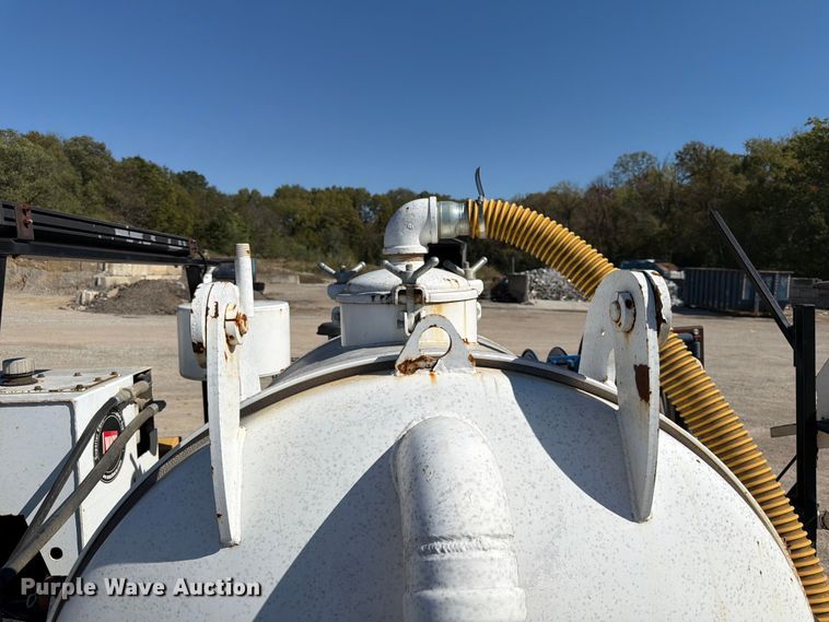 image for item FK3855 2009 Wachs Trav-L-Vac 77-000-22 vacuum excavator
