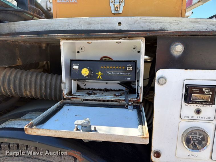 image for item FK3855 2009 Wachs Trav-L-Vac 77-000-22 vacuum excavator