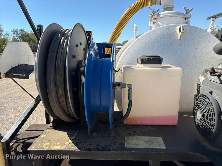 image for item FK3855 2009 Wachs Trav-L-Vac 77-000-22 vacuum excavator