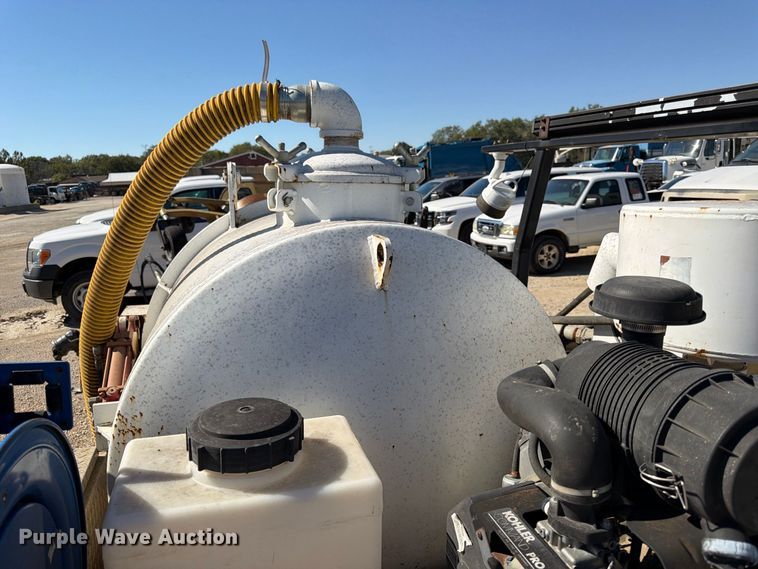 image for item FK3855 2009 Wachs Trav-L-Vac 77-000-22 vacuum excavator