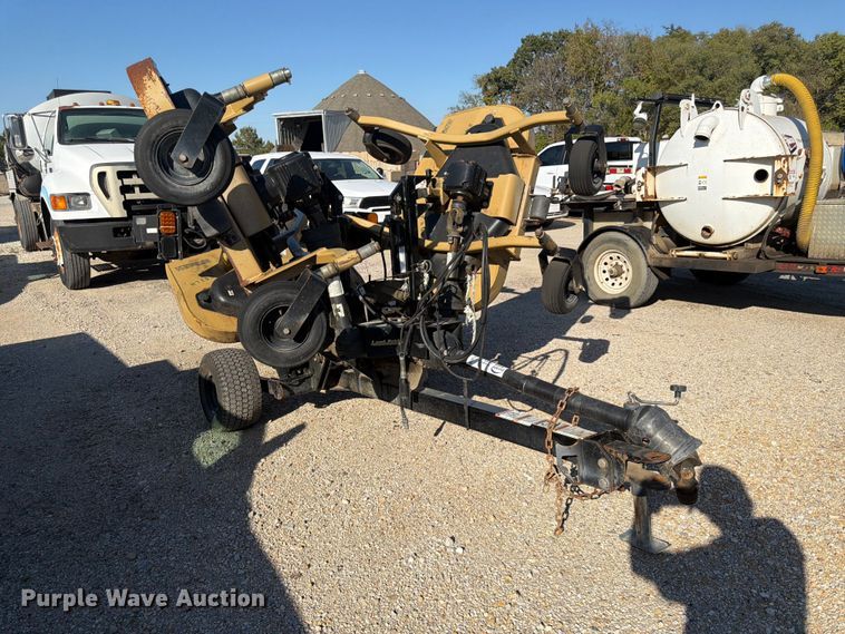 image for item FK3856 2018 Land Pride AFM4211 batwing finish mower