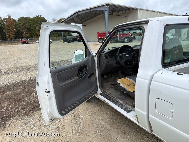 image for item FM6550 2002 Ford Ranger pickup truck