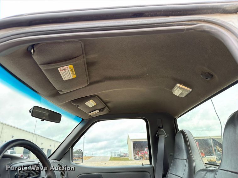 image for item FM6550 2002 Ford Ranger pickup truck