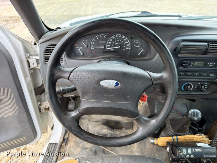 image for item FM6550 2002 Ford Ranger pickup truck