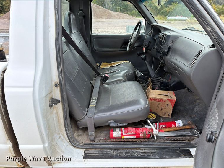 image for item FM6550 2002 Ford Ranger pickup truck