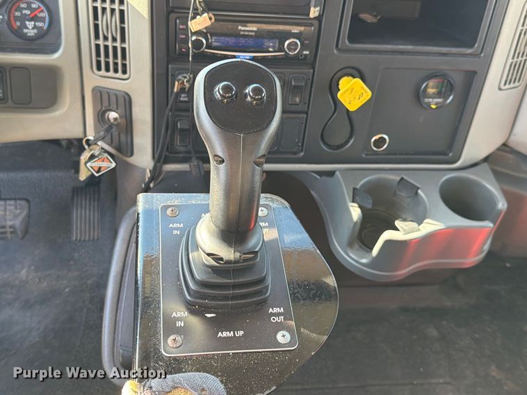 image for item FN2062 2019 International WorkStar refuse truck