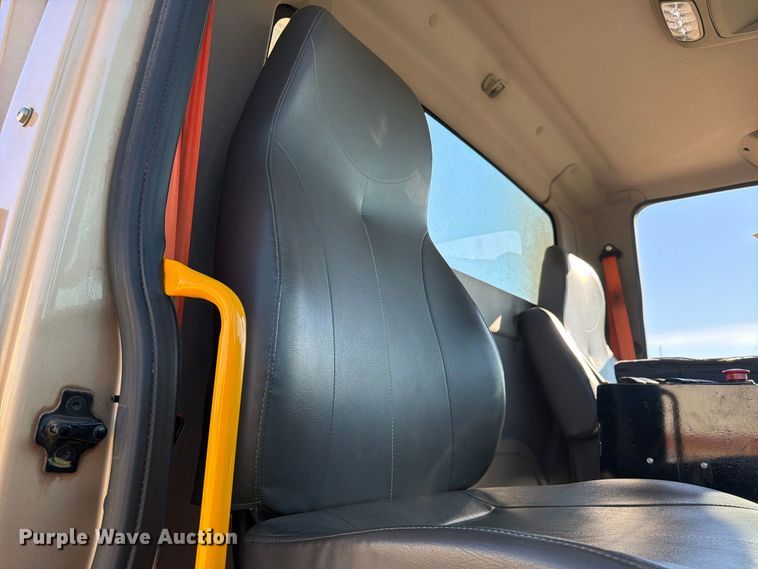 image for item FN2062 2019 International WorkStar refuse truck