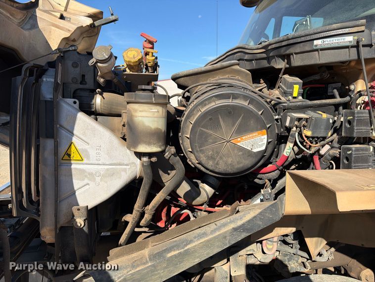 image for item FN2062 2019 International WorkStar refuse truck