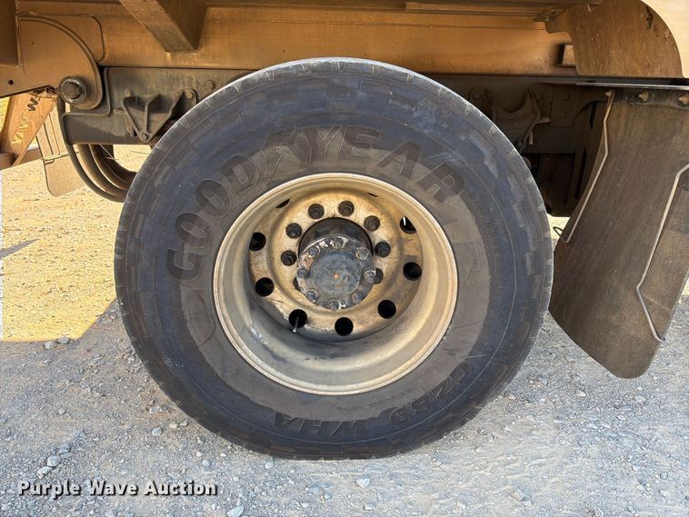 image for item FN2062 2019 International WorkStar refuse truck
