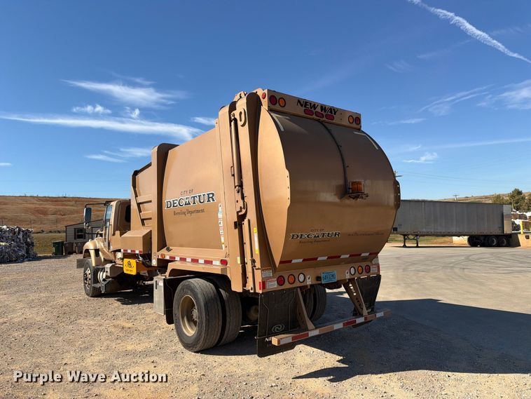 image for item FN2063 2019 International WorkStar refuse truck