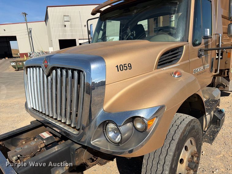 image for item FN2063 2019 International WorkStar refuse truck
