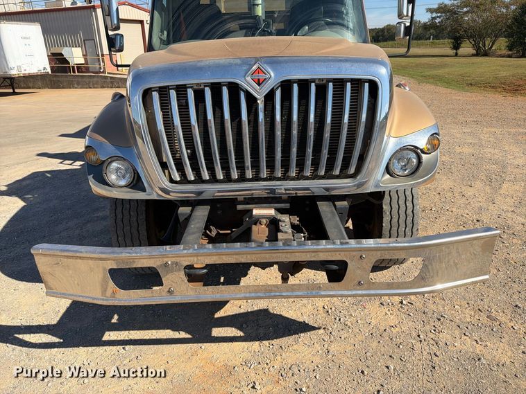 image for item FN2063 2019 International WorkStar refuse truck