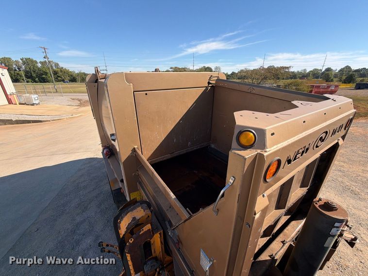 image for item FN2063 2019 International WorkStar refuse truck