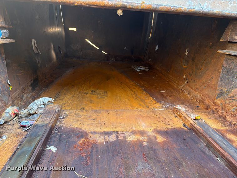 image for item FN2063 2019 International WorkStar refuse truck