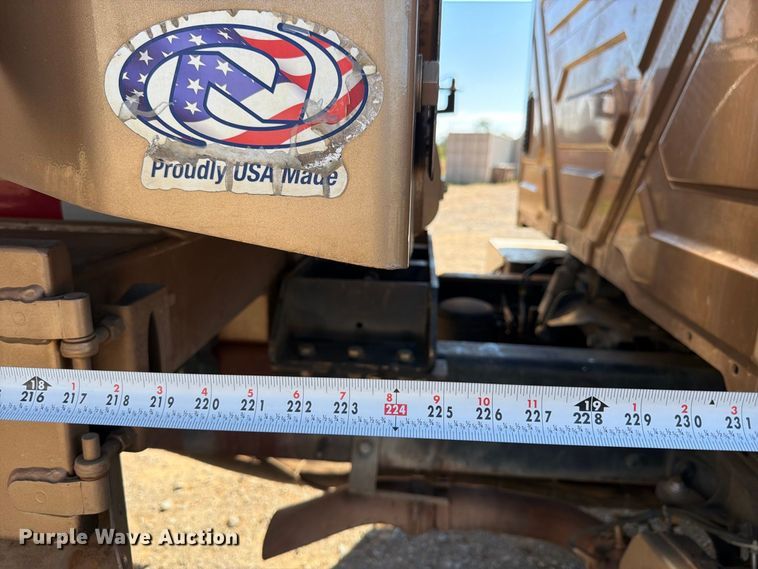 image for item FN2063 2019 International WorkStar refuse truck