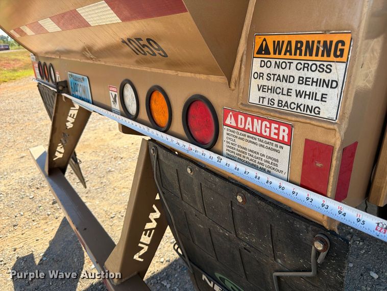 image for item FN2063 2019 International WorkStar refuse truck