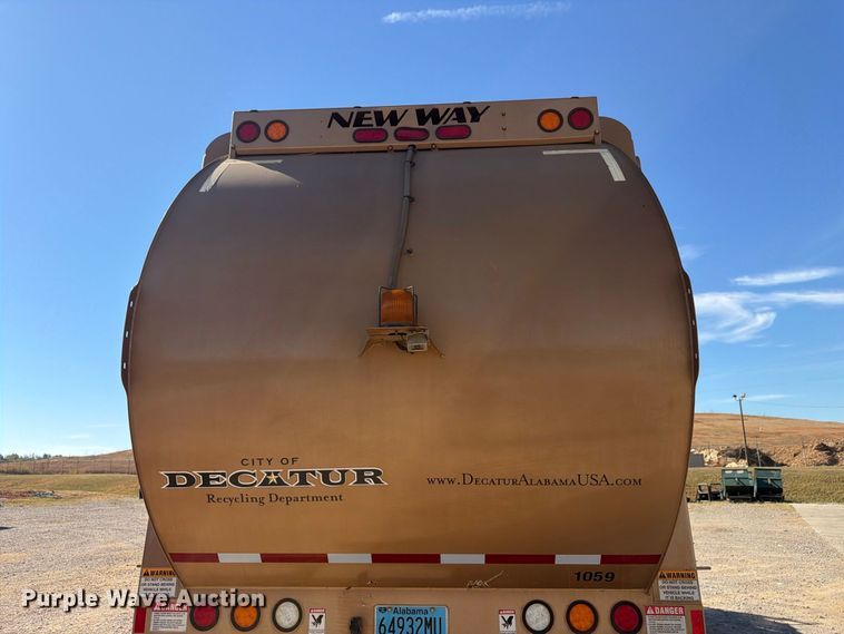 image for item FN2063 2019 International WorkStar refuse truck