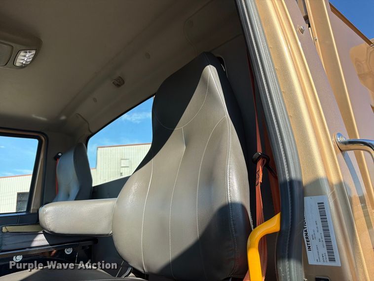 image for item FN2063 2019 International WorkStar refuse truck