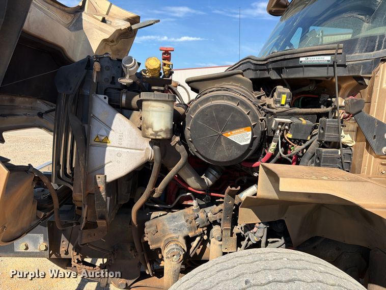 image for item FN2063 2019 International WorkStar refuse truck