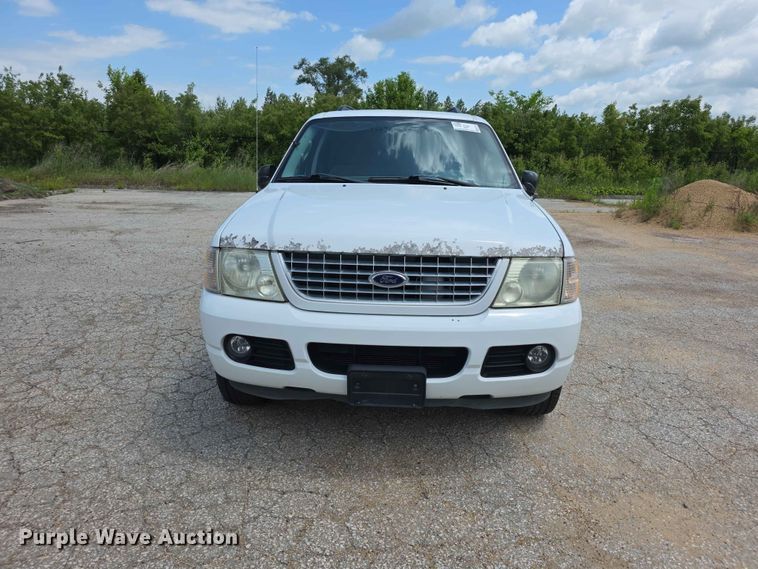 image for item FN5705 2004 Ford Explorer SUV